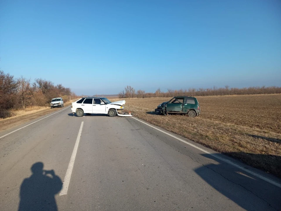 На трассе под Ростовом столкнулись два автомобиля, есть пострадавший. Фото: Госавтоинспекция Ростовской области