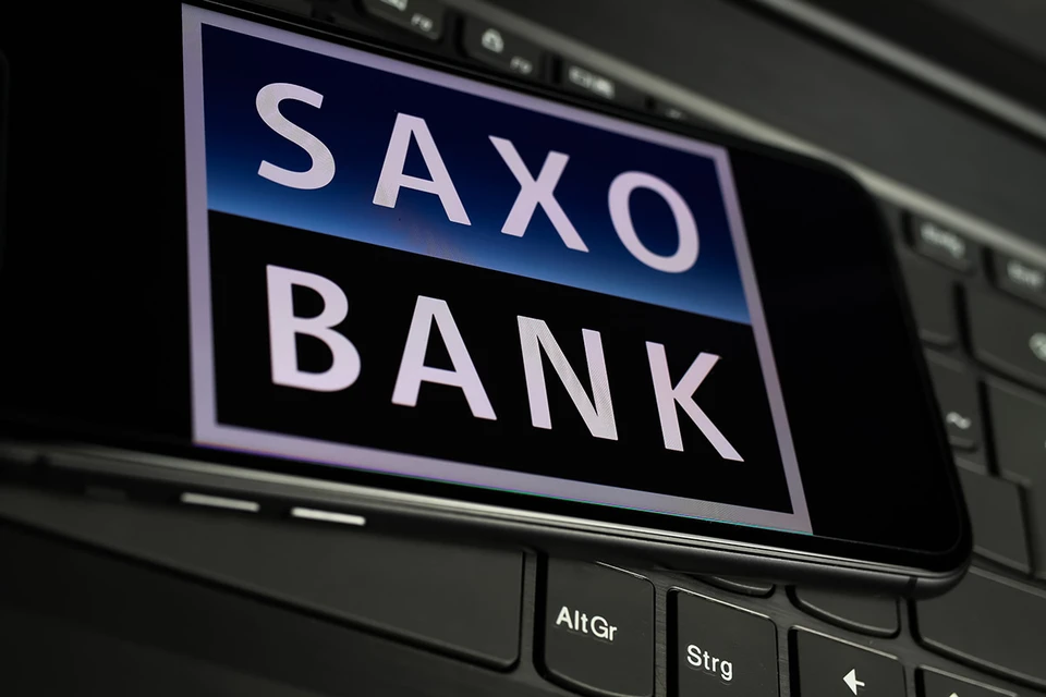 Есть в Дании такой маленький, но очень известный банк – Saxo Bank.