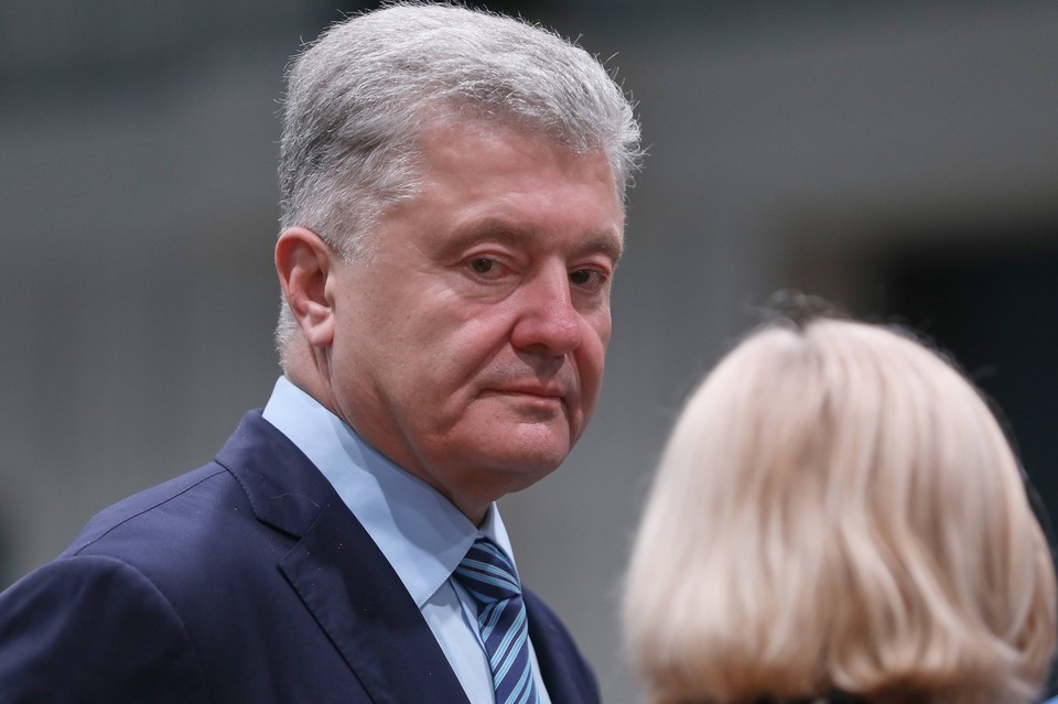 Порошенко начал борьбу с Зеленским за президентство