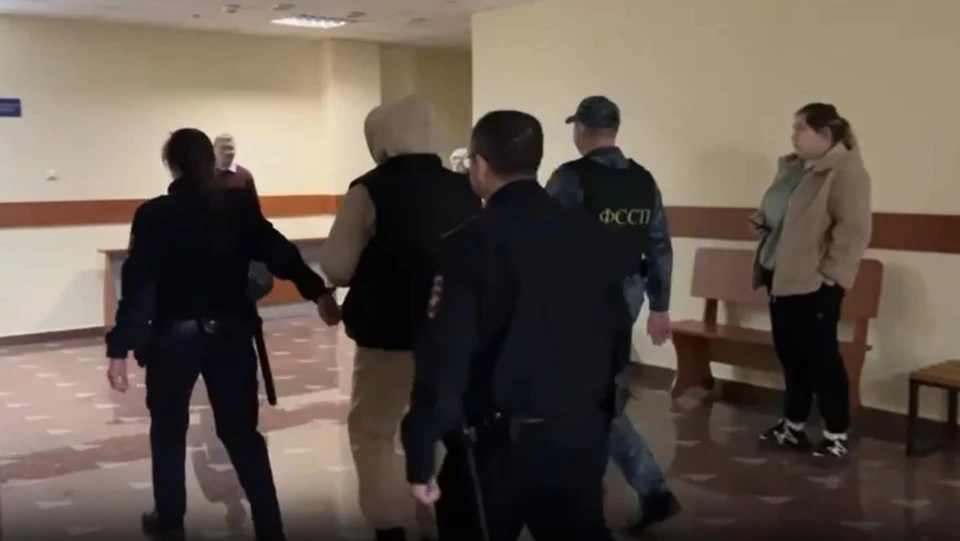 Жительницу Башкирии отправили за решетку за обман 9 граждан на крупную сумму.