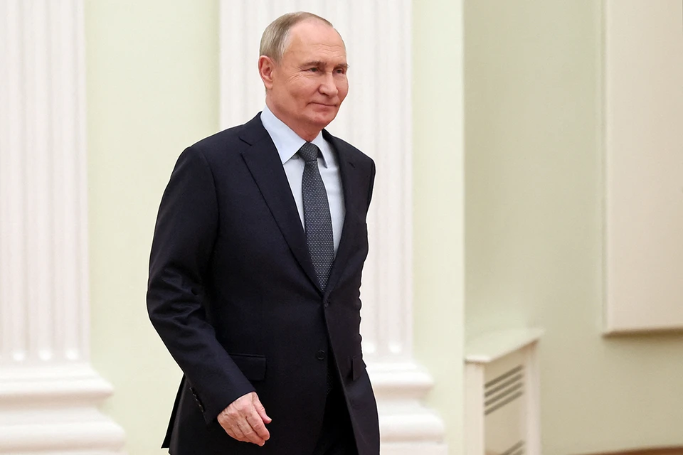 Президент России Владимир Путин заявил, что РФ будет добиваться сбалансированного экономического роста в 2025 году.