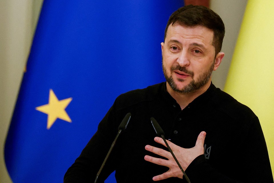 Зеленский предложил премьеру Словакии взятку деньгами, которых у него нет