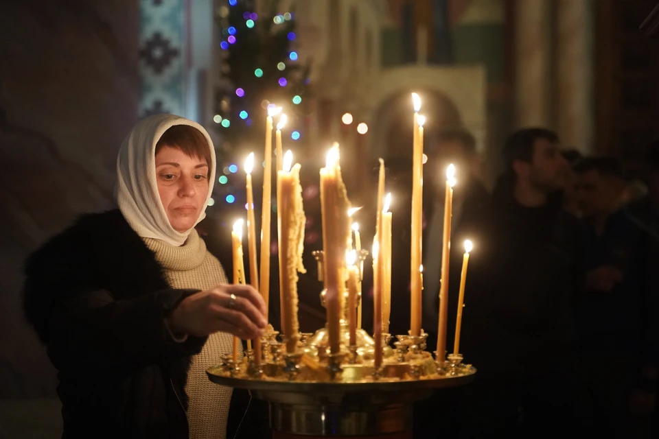 Настоятелям и служителям напомнили, как правильно обращаться со свечами и лампадами