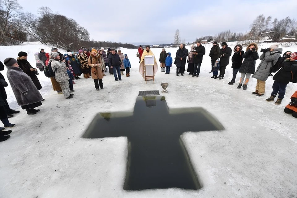 Для безопасности рекомендуется погружаться только в специально оборудованных купелях.