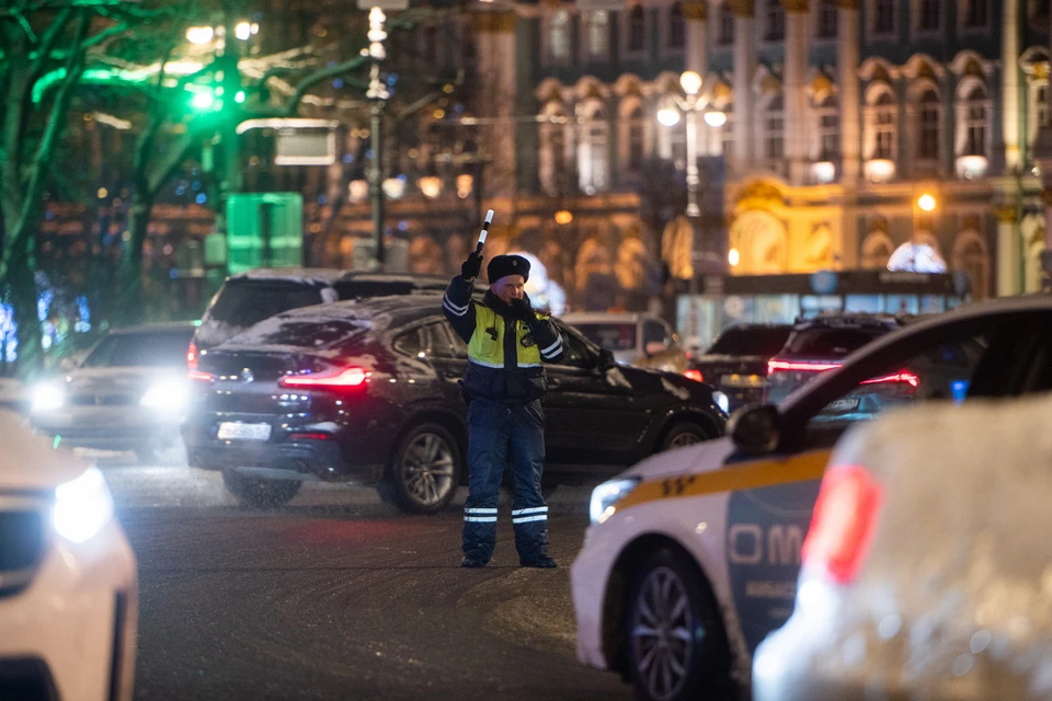 Почти тысяча ДТП произошли в Петербурге за выходные.