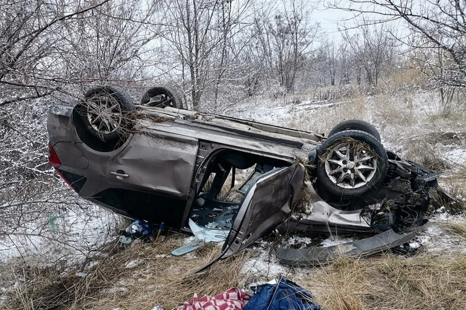 На объездной дороге вблизи Донецка произошло смертельное ДТП. Фото: МВД по ДНР