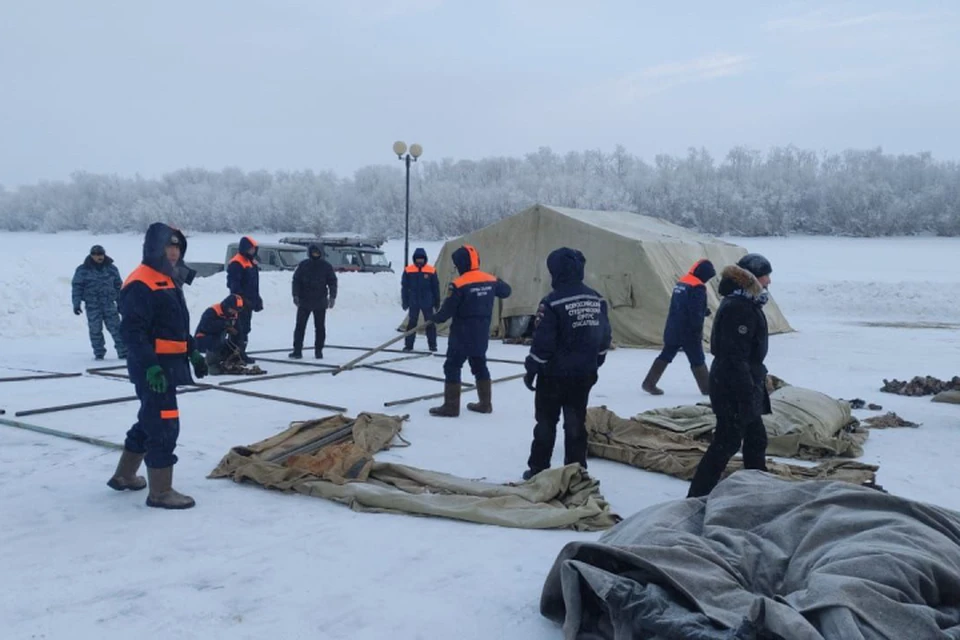 Безопасность во время крещенских купаний будут обеспечивать спасатели. Фото: Служба спасения РС (Я)