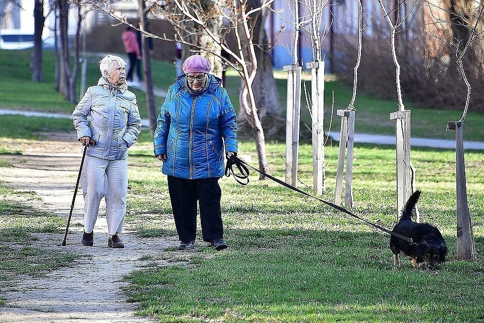 Эндокринолог Михалева: пожилым людям особенно полезно употреблять кефир