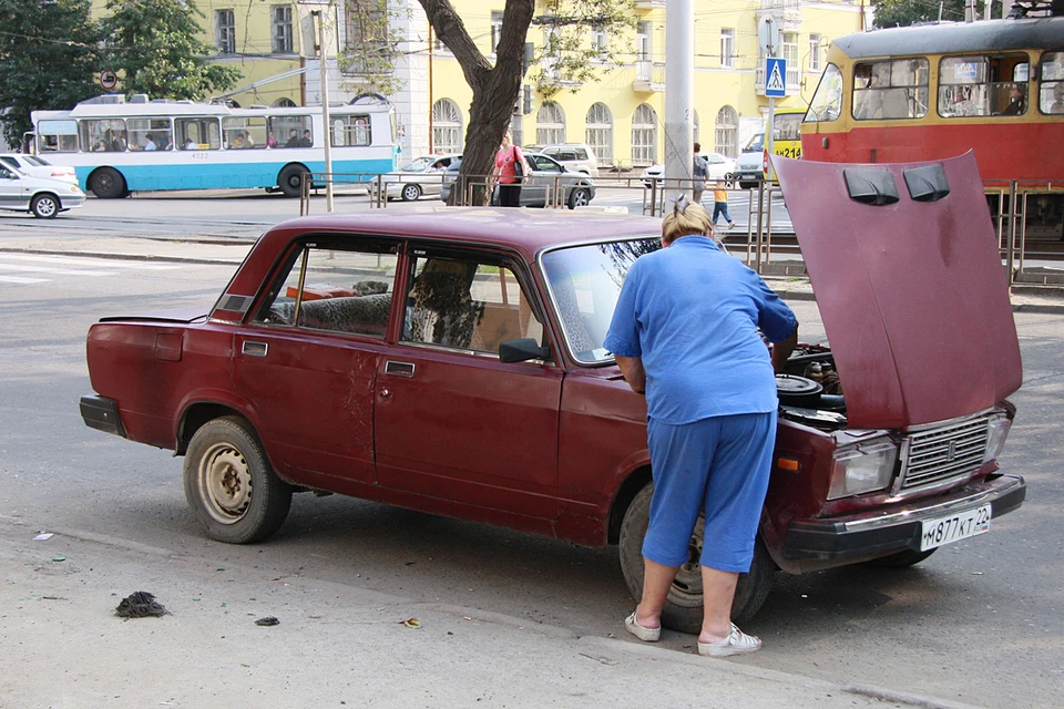 ВАЗ 2107 не производится в России с 2012 года. То есть даже самым свежим экземплярам уже не менее 12 лет! При этом именно «семерка» стала лидером вторичного рынка