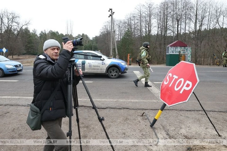 Иностранным журналистам показали участок госграницы Беларуси с Украиной. Фото: БелТА.