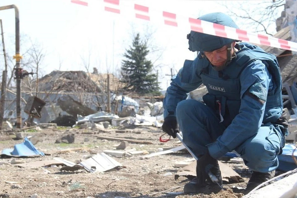 В ДНР за стуки саперы МЧС уничтожили почти 110 взрывоопасных предметов. Фото (архив): МЧС России по ДНР