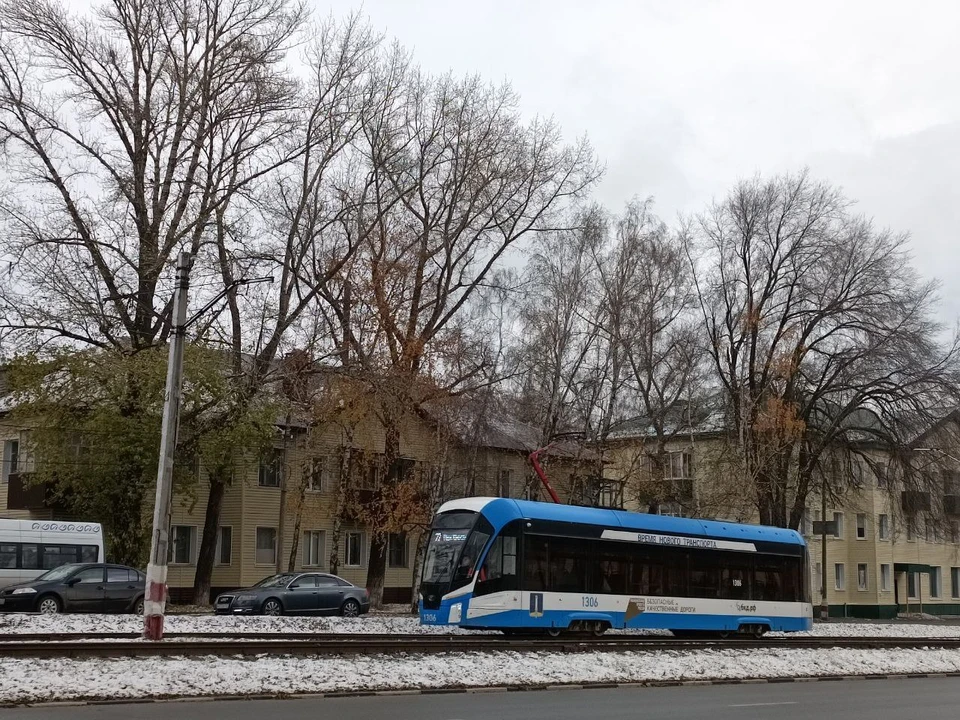 В Ульяновске на трамвайной остановке на Инзенской убрали ограждения | ФОТО: Ульяновскэлектротранс