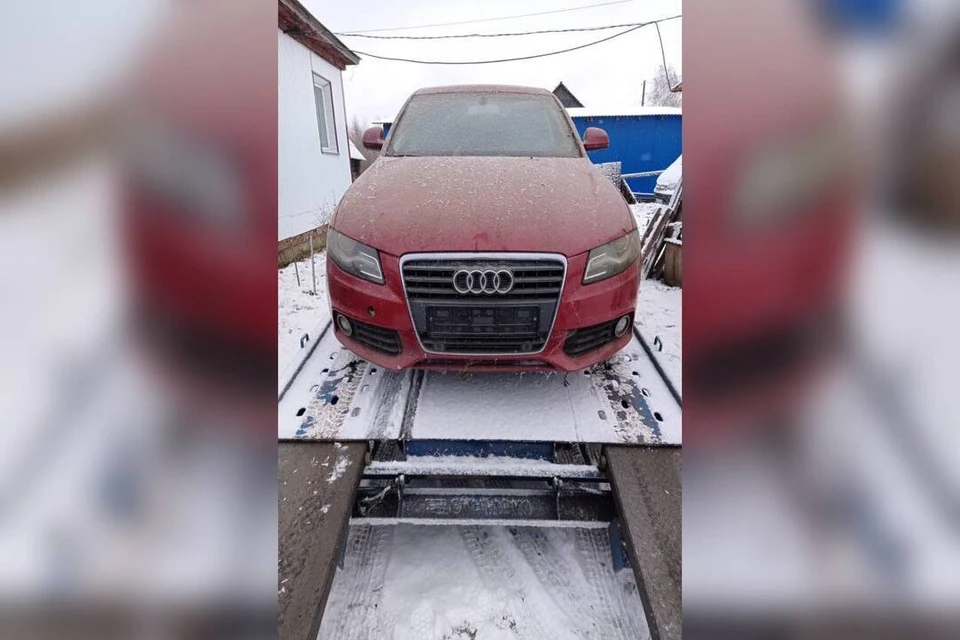 Автомобиль продают за 990 тысяч рублей, но есть обременения. Фото: «ГИС Торги»