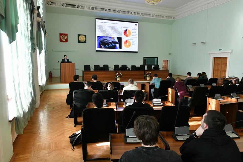 Своим опытом со студентами УГНТУ поделились сотрудники «Башнефти». Фото: Булат Гайнетдинов