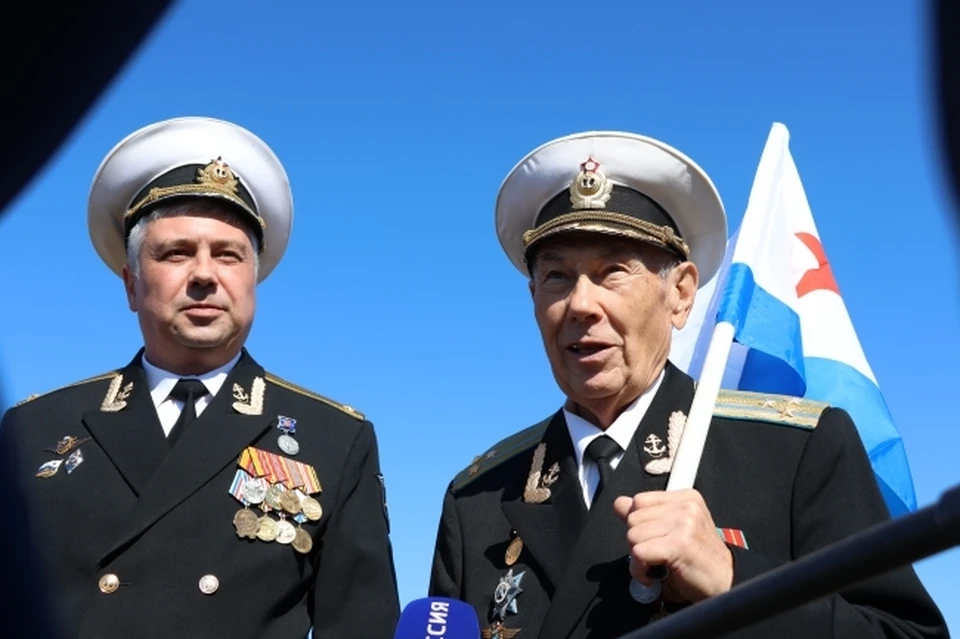 Инвалидам и ветеранам войны в апреле-мае выплатят по 50 тысяч рублей.
