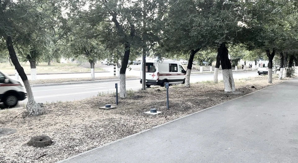 Колонну скорых регулярно видят на улицах города в последние три года. Фото из архива.