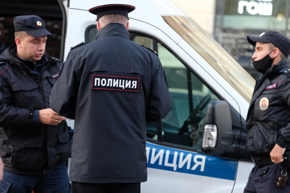 Школьники пытались прокатиться на пригородной электричке.