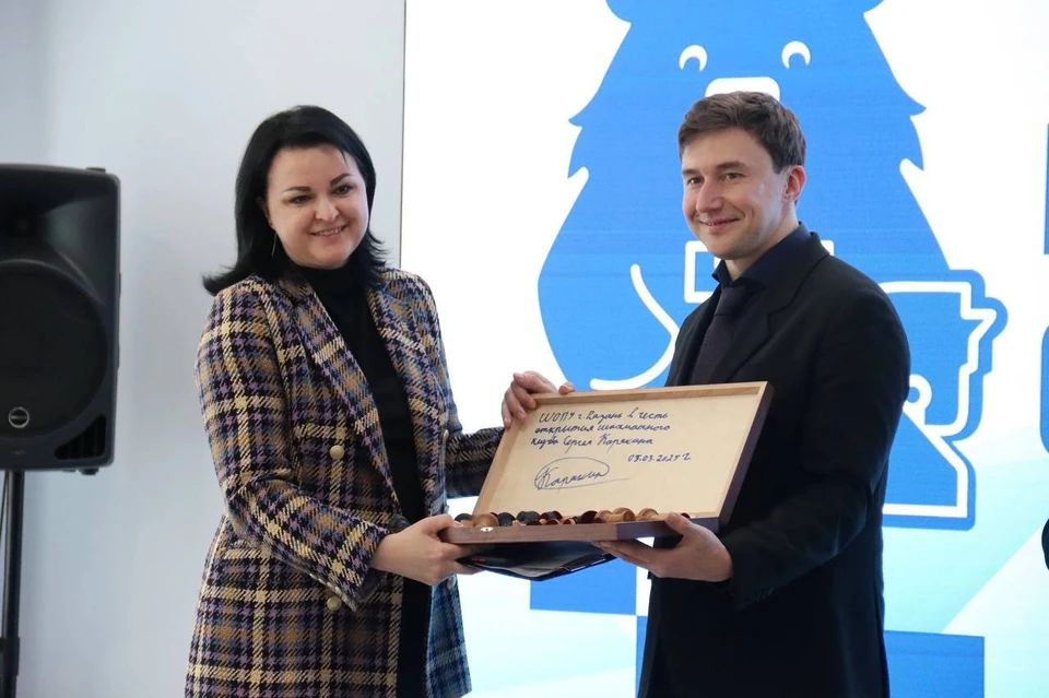 Чемпион мира Сергей Карякин открыл шахматный клуб в рязанском штабе общественной поддержки партии «Единая Россия».