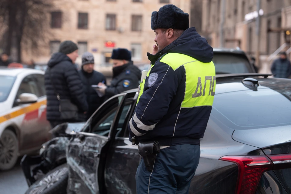 Суд приговорил нарушителя к 240 часам обязательных работ и конфисковал его машину