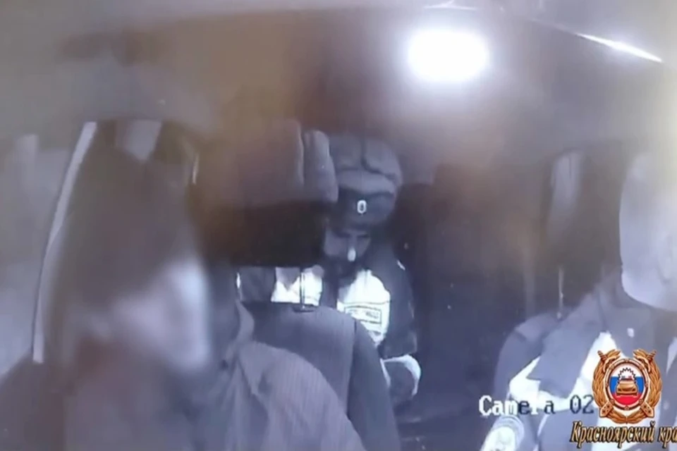 Фото: стоп-кадр видео МВД по Красноярскому краю