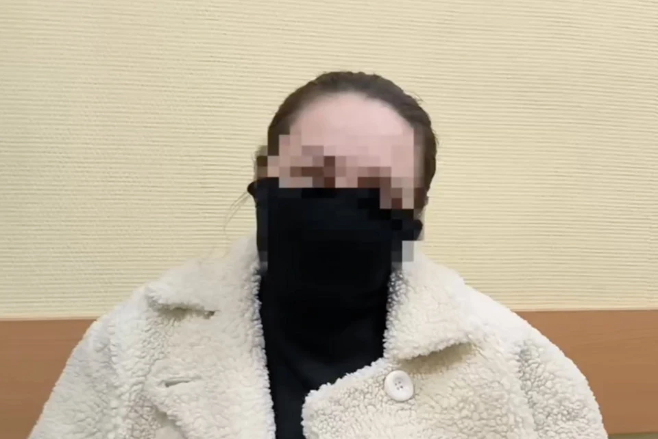 Тверичанка сбывала банковские карты преступникам через курьерскую службу. Фото: МВД Тверской области.