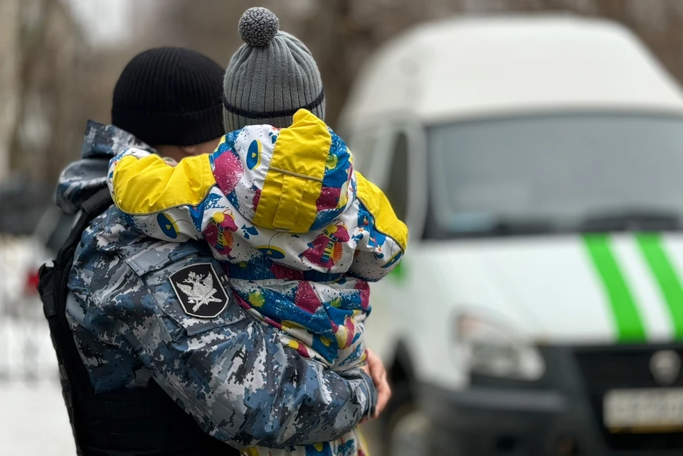 В Башкирии приставы вернули матери двухлетнего сына. Фото: ГУ ФССП по РБ.