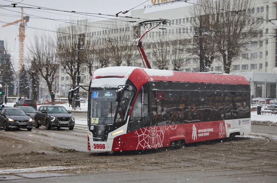 В центре Перми 22 трамвая встали друг за другом из-за технической поломки