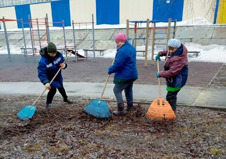 Ульяновские озеленители приводят город в порядок после зимы. ФОТО: тг-канал Центра по благоустройству и озеленению Ульяновска