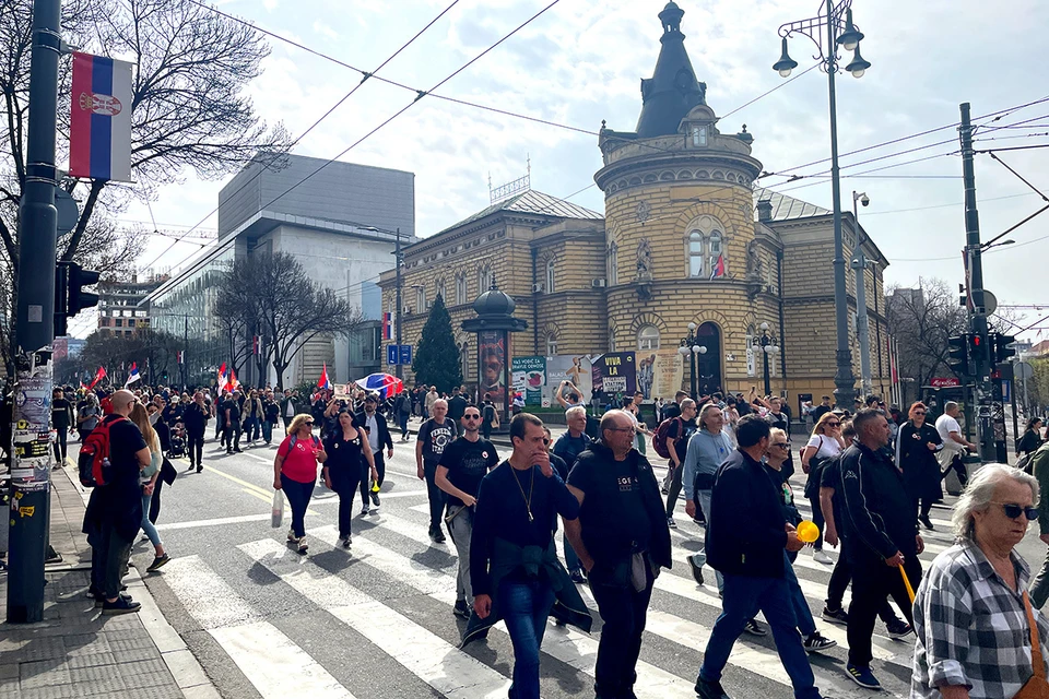 В Сербии уже четыре месяца неспокойно.