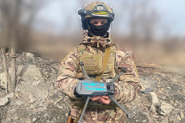 «Битва за воздух и подвалы»: ВСУ забрасывает в Дзержинск боевиков, оставляя их погибать без связи, еды и помощи