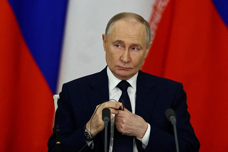 Путин потребовал не допускать сокращения темпов роста российской экономики