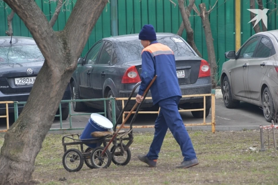 Грязь с улиц обещают убрать уже через две недели