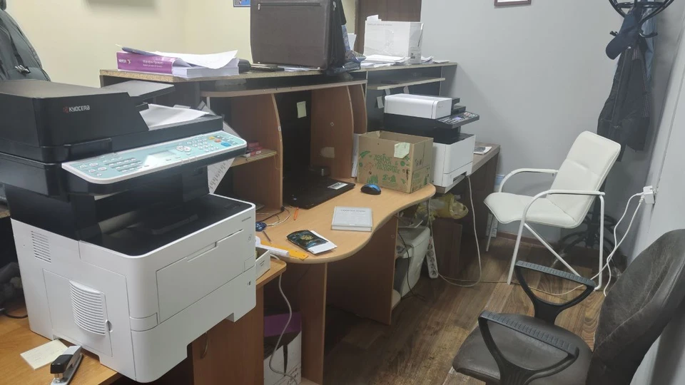 Новосибирские пограничники выявили сибиряка, подделавшего документы мигрантам. Фото: Пограничное УФСБ России по НСО.