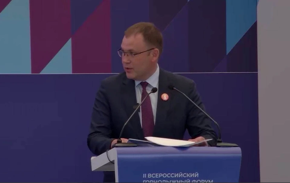 Губернатор Кузбасса пойдет в поход вместе маленькими жителями региона.