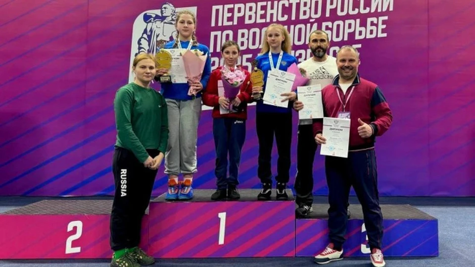Первые места в своих весах завоевали Вера Кретинина, Алина Харламова и Аминат Гаджимагомедова.