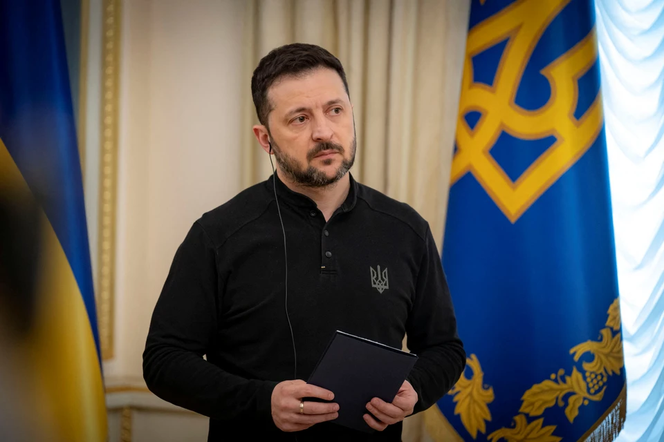 Зеленский стал маргиналом в своем же окружении