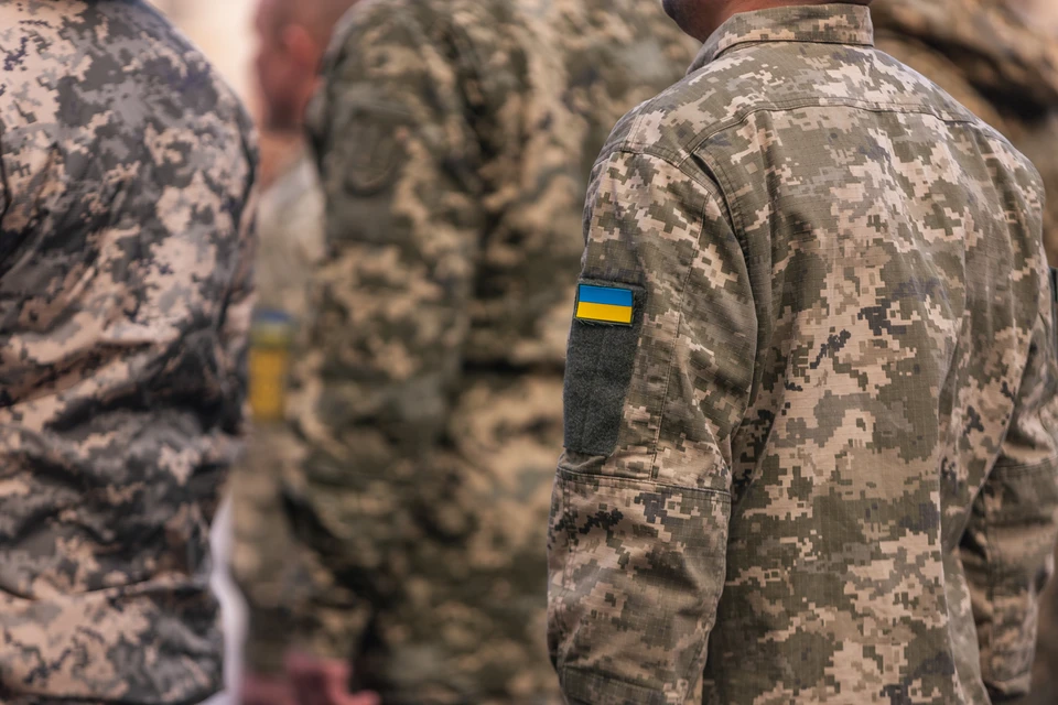 Обвиняемые в коррупции украинцы массово вступили в ВСУ