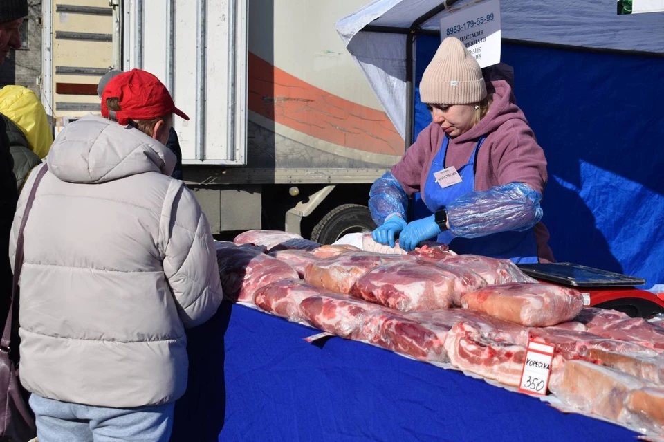 На ярмарках можно купить различную мясную продукцию