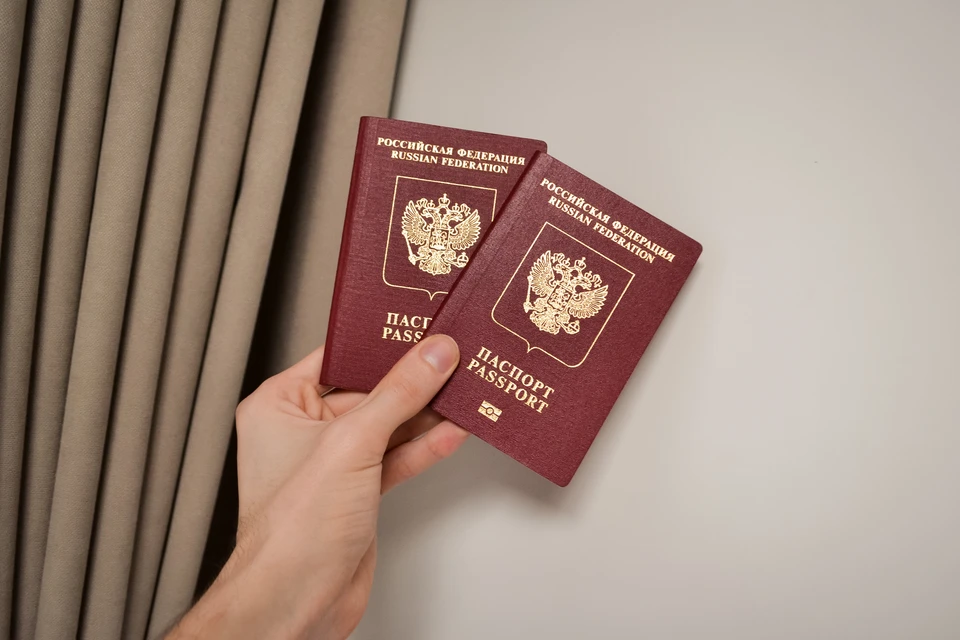 Горожанам рекомендуют проверит загранпаспорта