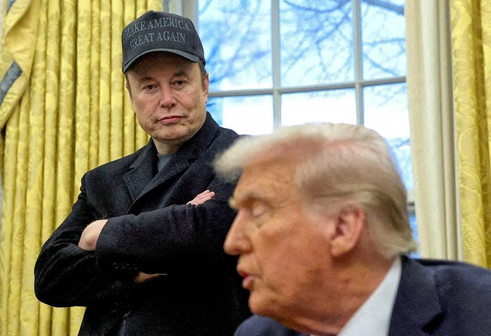 Илон Маск прокололся перед Дональдом Трампом: «экономия» летит в пропасть
