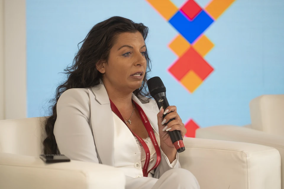 Симоньян предположила, что территории Украины будут разделены, как ранее была разделена Польша.