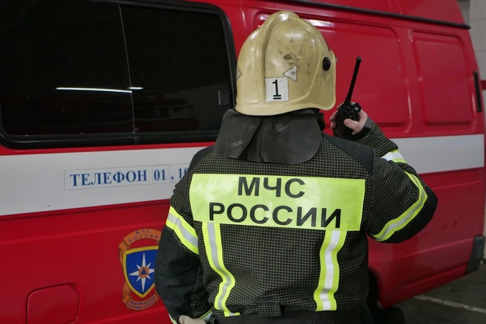 Пожарные ликвидировали открытое горение в течение получаса
