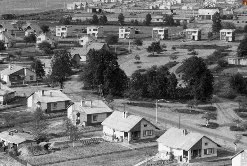 Пустынные улицы в 30-километровой зоне от станции. Фото: Юрий ИВАНОВ / Архив "КП"