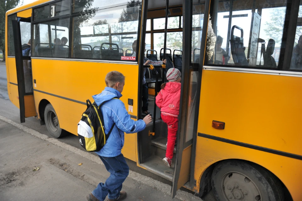 Часть автобусов будут переданы школам после открытия дорог