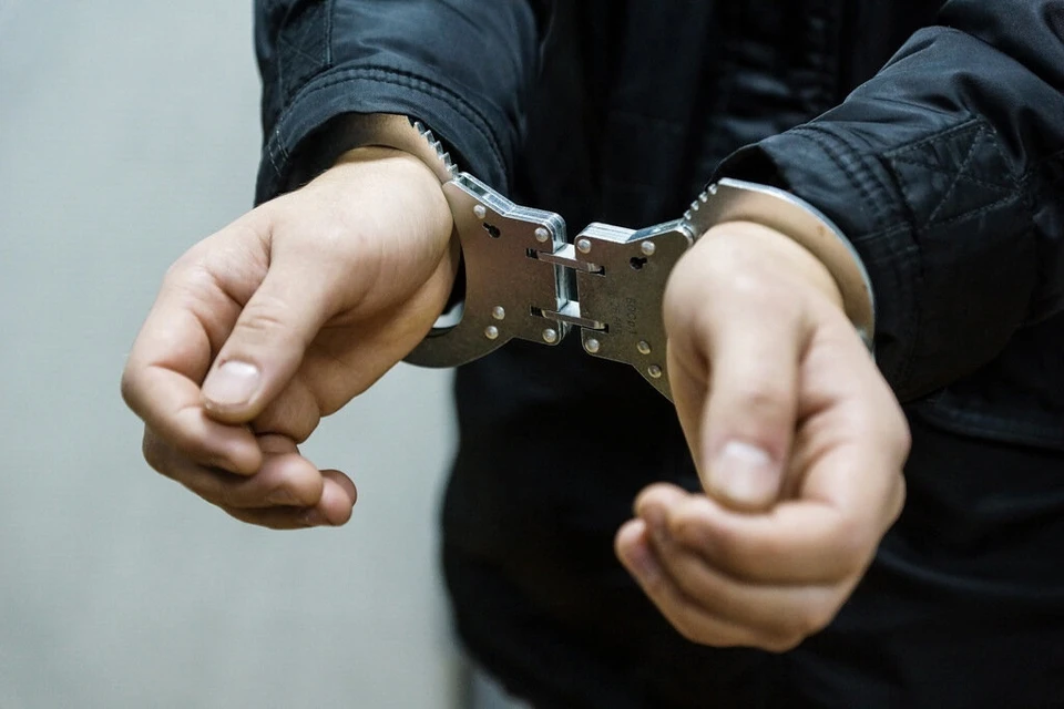 Полицейские задержали подозреваемого
