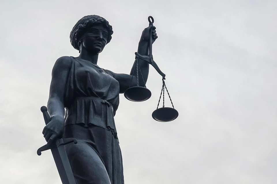 В Красноярске суд приговорил к штрафу инспектора ГИБДД за коррупцию