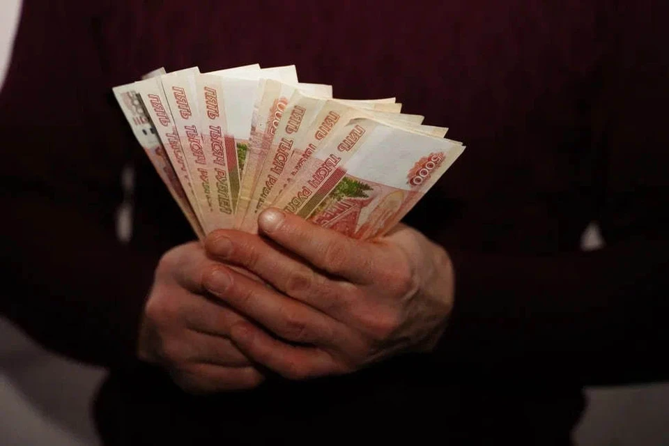 С июня по октябрь 2024 года руководство ООО, минуя собственный расчетный счет, осуществляло расчеты с контрагентами через третьих лиц