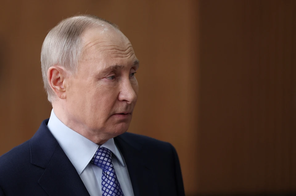 Путин поддержал создание звания «Заслуженный просветитель»