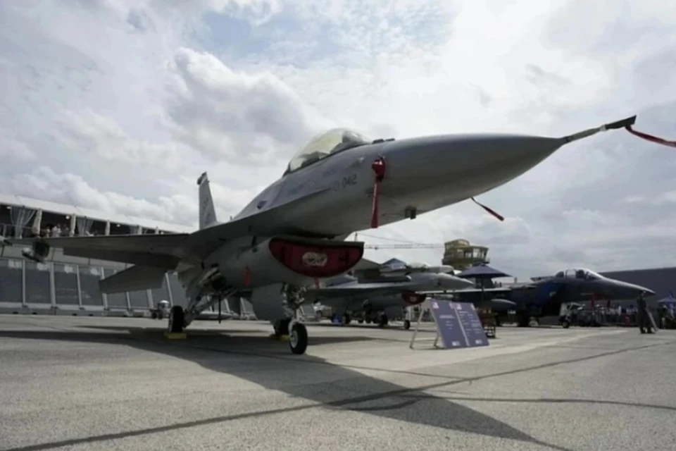 ВВС Болгарии: Первый поставленный из США самолет F-16 не прошел госприемку