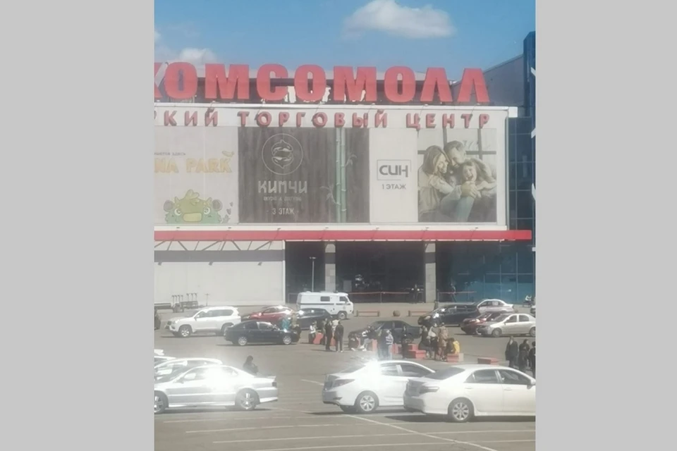 В Красноярске вновь эвакуировали торговый центр «Комсомолл»